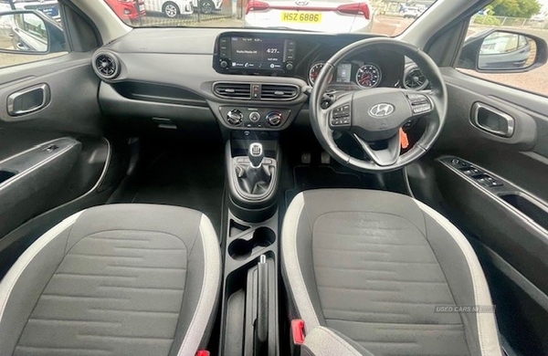 Hyundai i10 HATCHBACK in Down