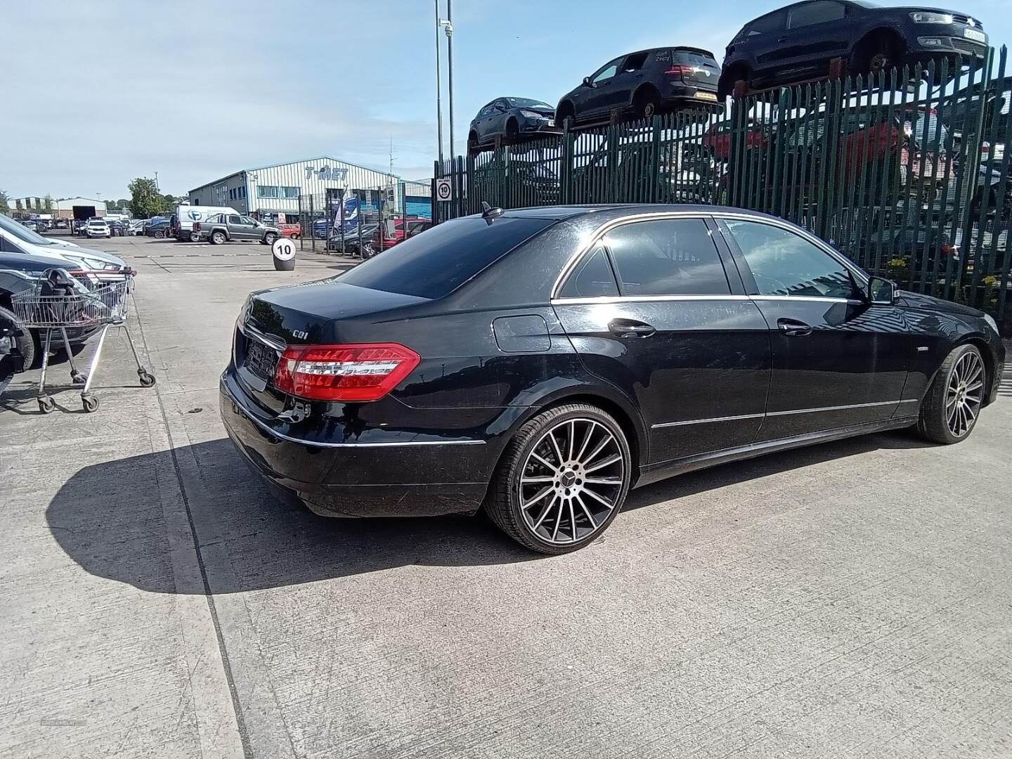 Oct 2010 Mercedes E-Class E250 CDI BlueEFFICIENCY Avantgarde 4dr Tip Auto