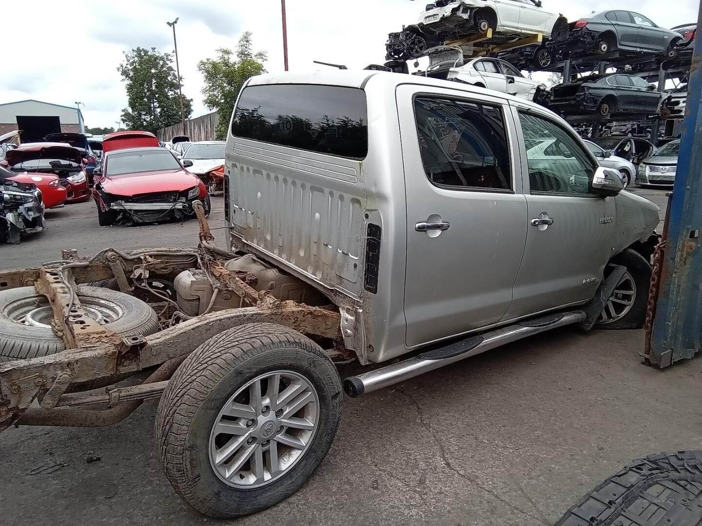 Dec 2013 Toyota Hilux Invincible D/Cab Pick Up 3.0 D-4D 4WD 171