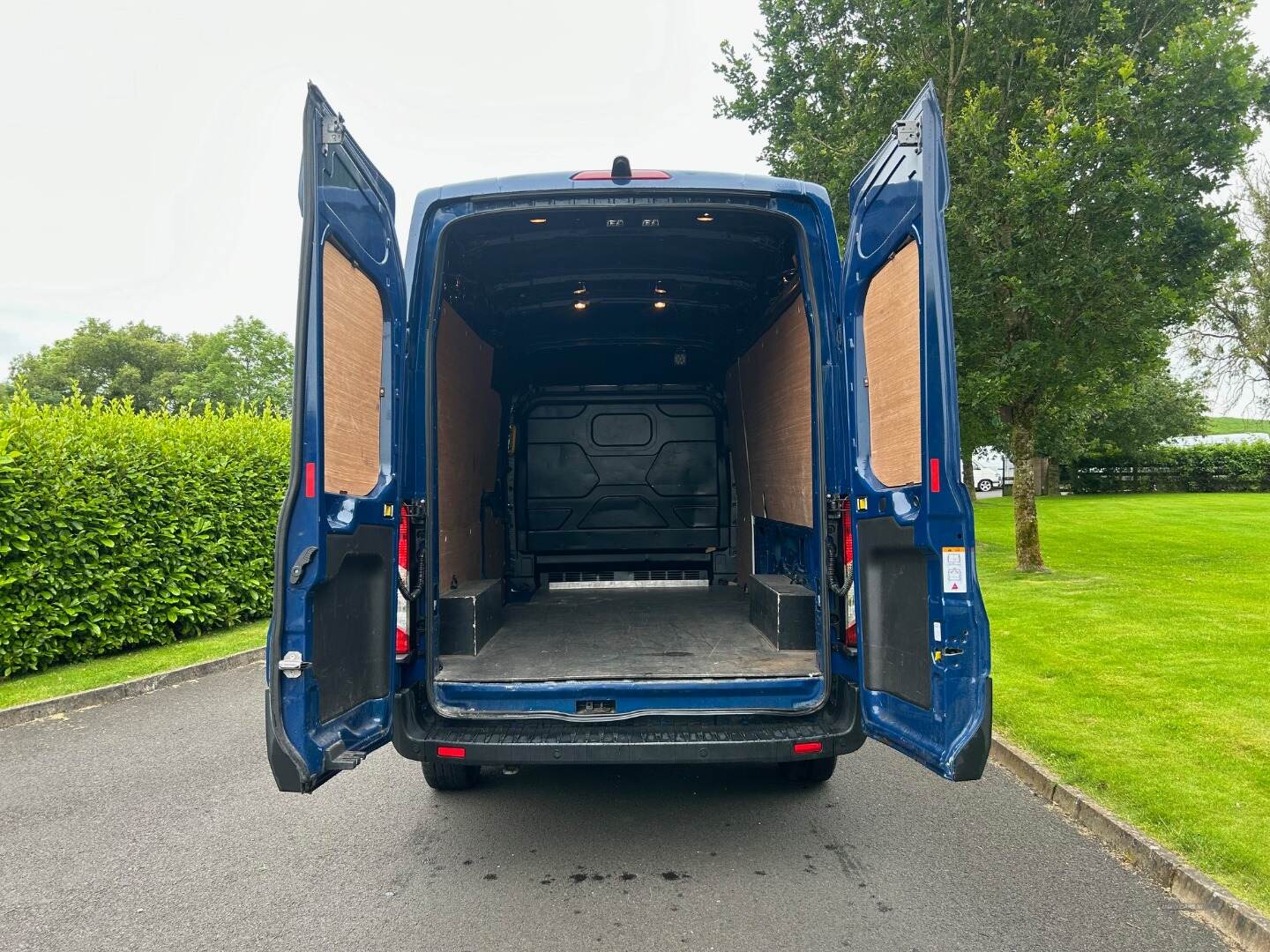 Ford Transit 350 L2 DIESEL RWD in Derry / Londonderry