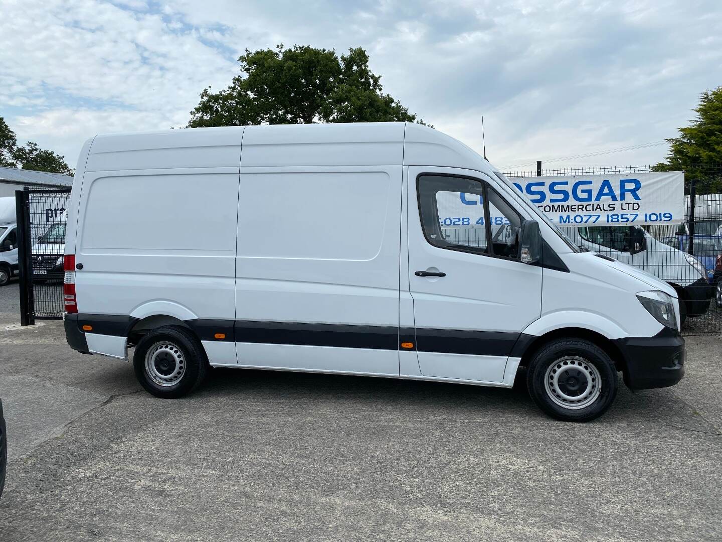 Mercedes Sprinter 316CDI MEDIUM DIESEL in Down