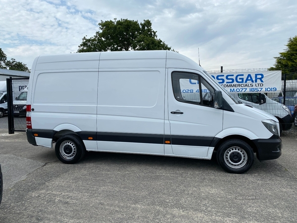 Mercedes Sprinter 316CDI MEDIUM DIESEL in Down