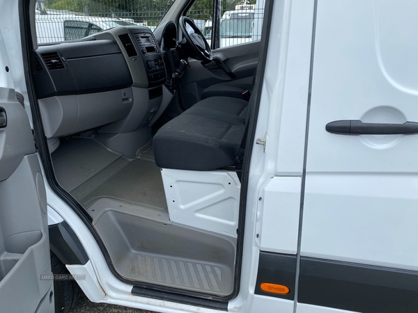 Mercedes Sprinter 316CDI MEDIUM DIESEL in Down