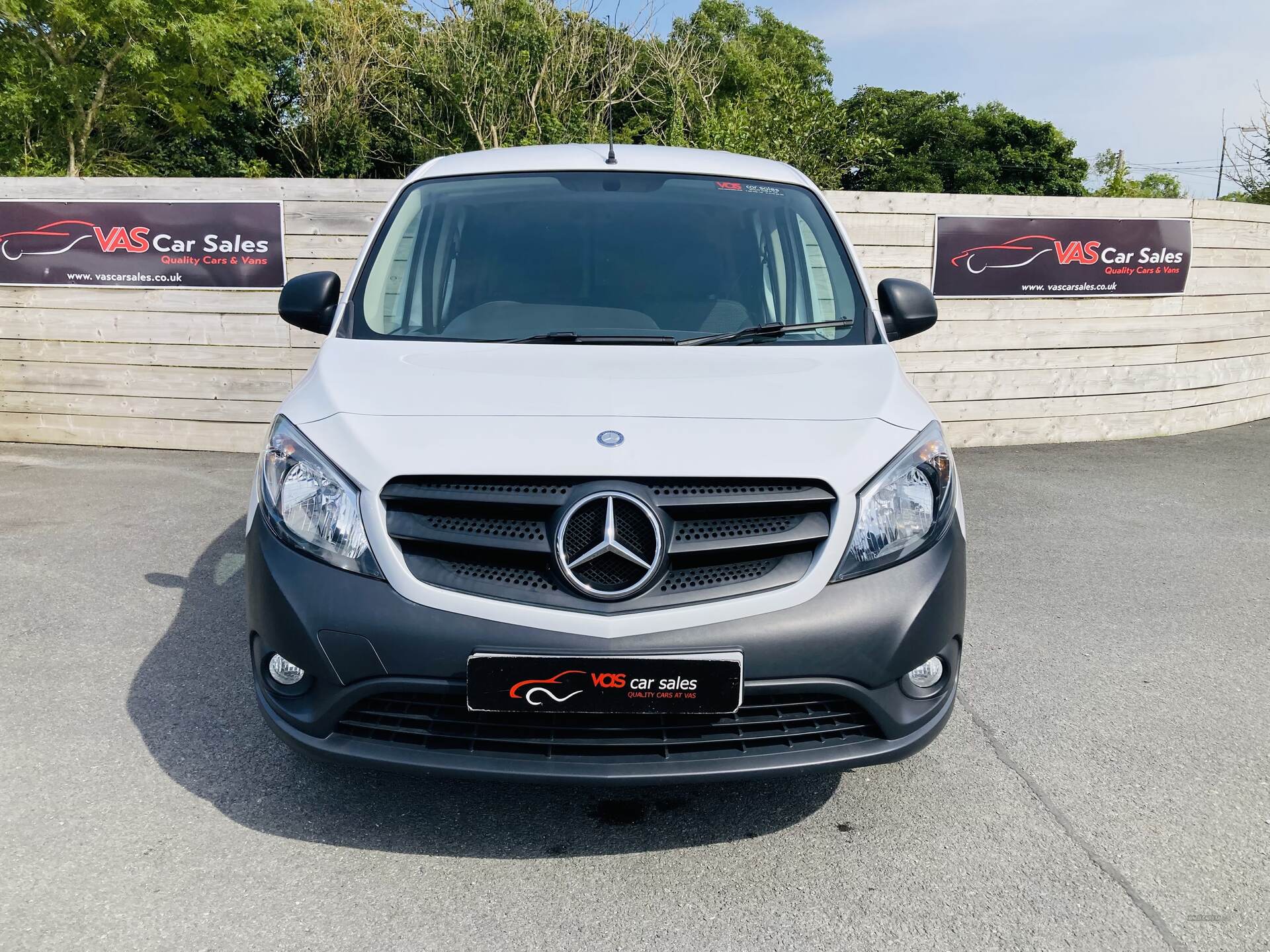 Mercedes Citan EXTRA LONG DIESEL in Down