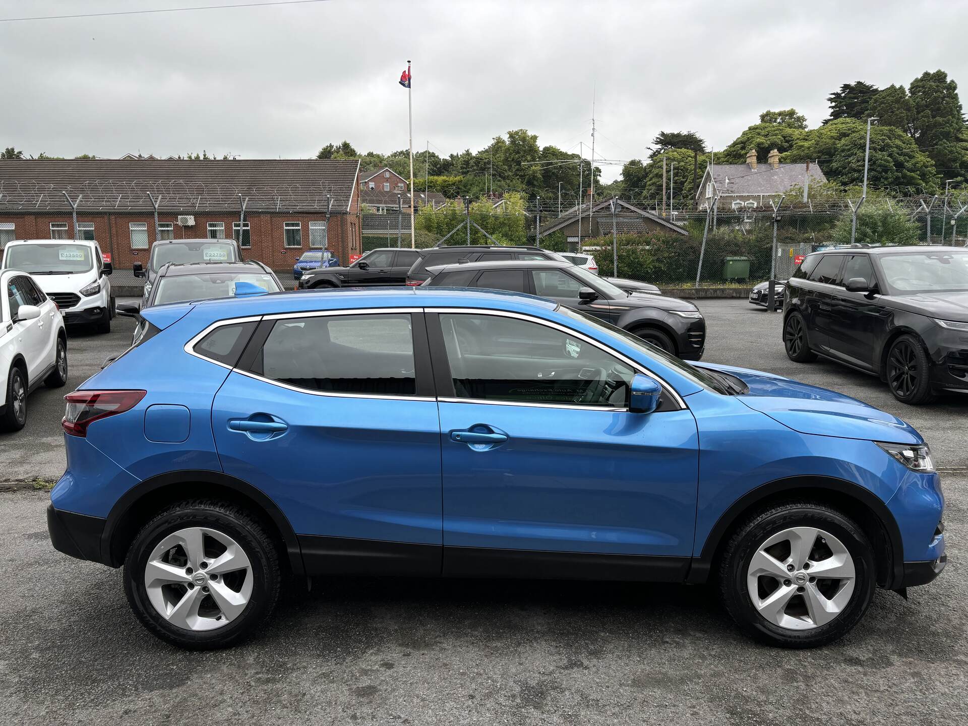 Nissan Qashqai HATCHBACK in Down