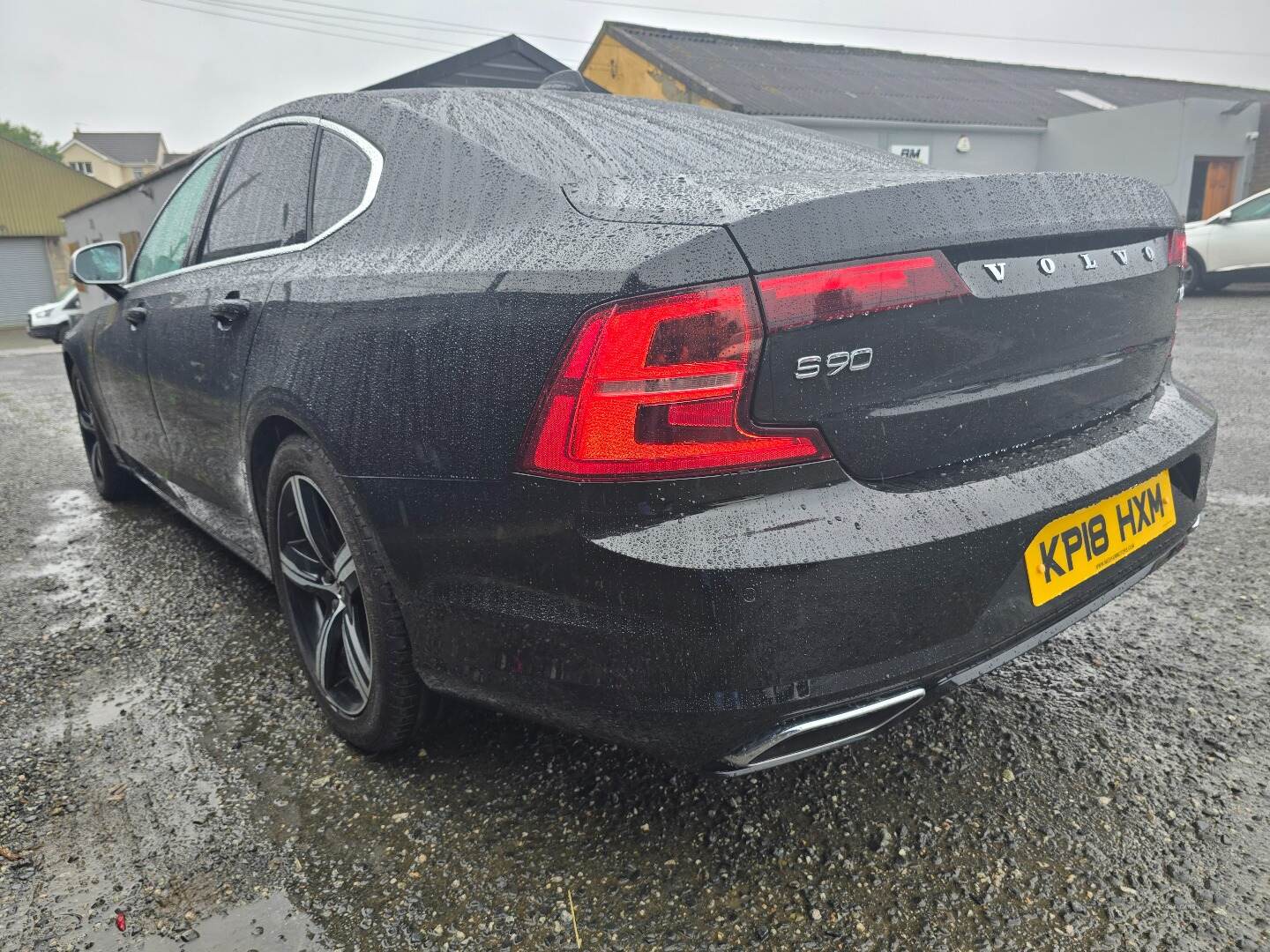 Volvo S90 R-DESIGN D4 AUTO in Down