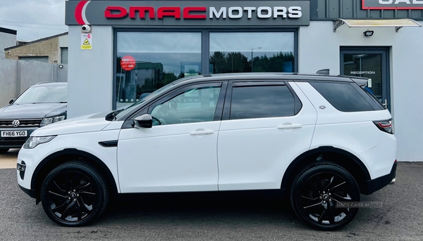 Land Rover Discovery Sport HSE BLACK in Tyrone