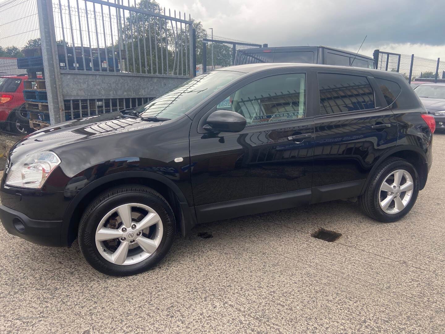 Nissan Qashqai DIESEL HATCHBACK in Antrim