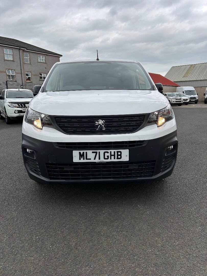 Peugeot Partner 1.5 HDI 100HP 6-SPEED in Antrim