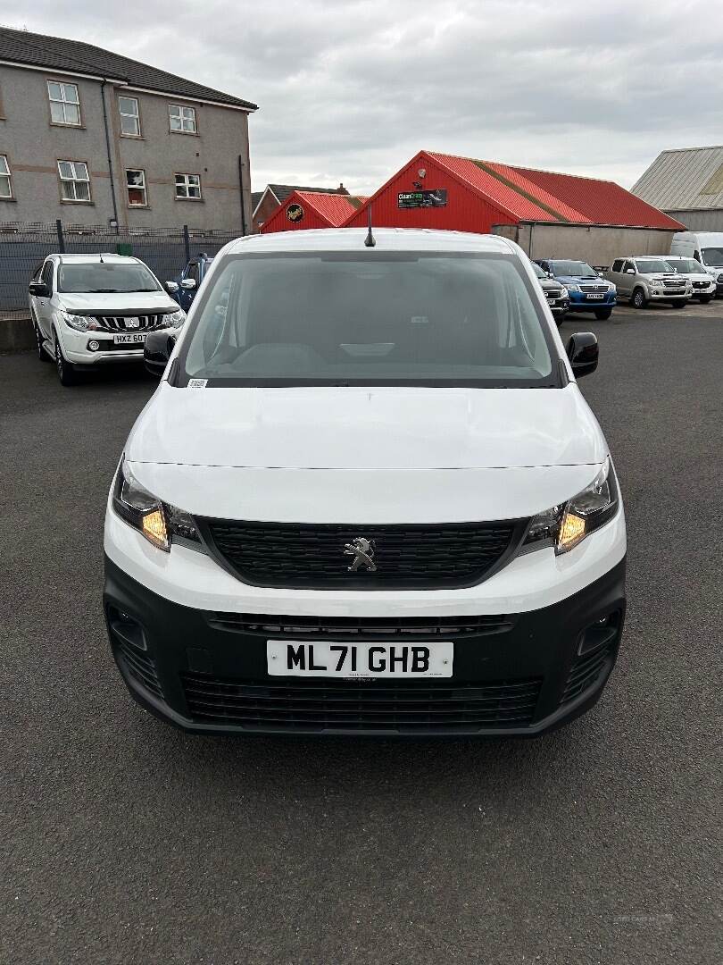 Peugeot Partner 1.5 HDI 100HP 6-SPEED in Antrim