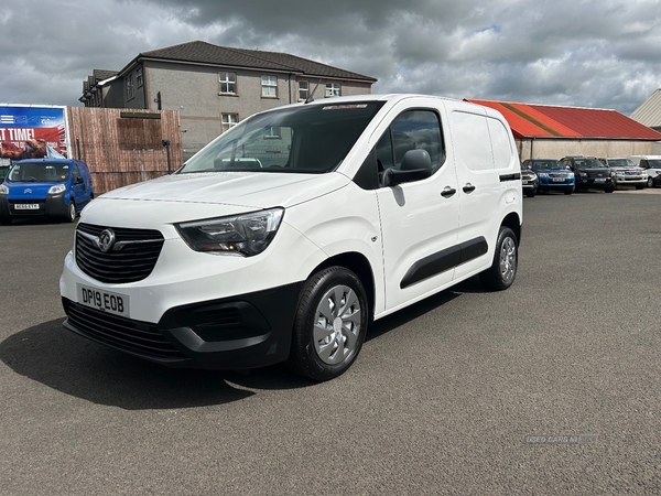 Vauxhall Combo 1.6 TURBO D 100HP EDITION in Antrim