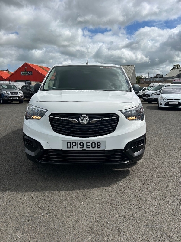 Vauxhall Combo 1.6 TURBO D 100HP EDITION in Antrim