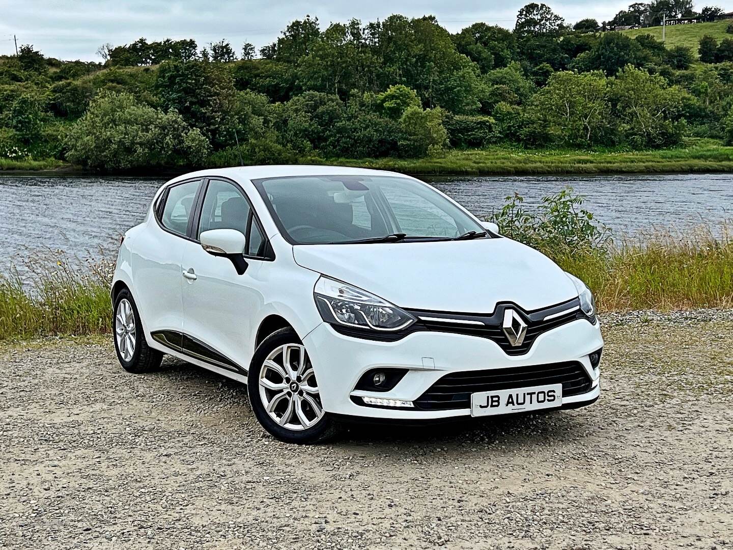 Renault Clio HATCHBACK in Derry / Londonderry