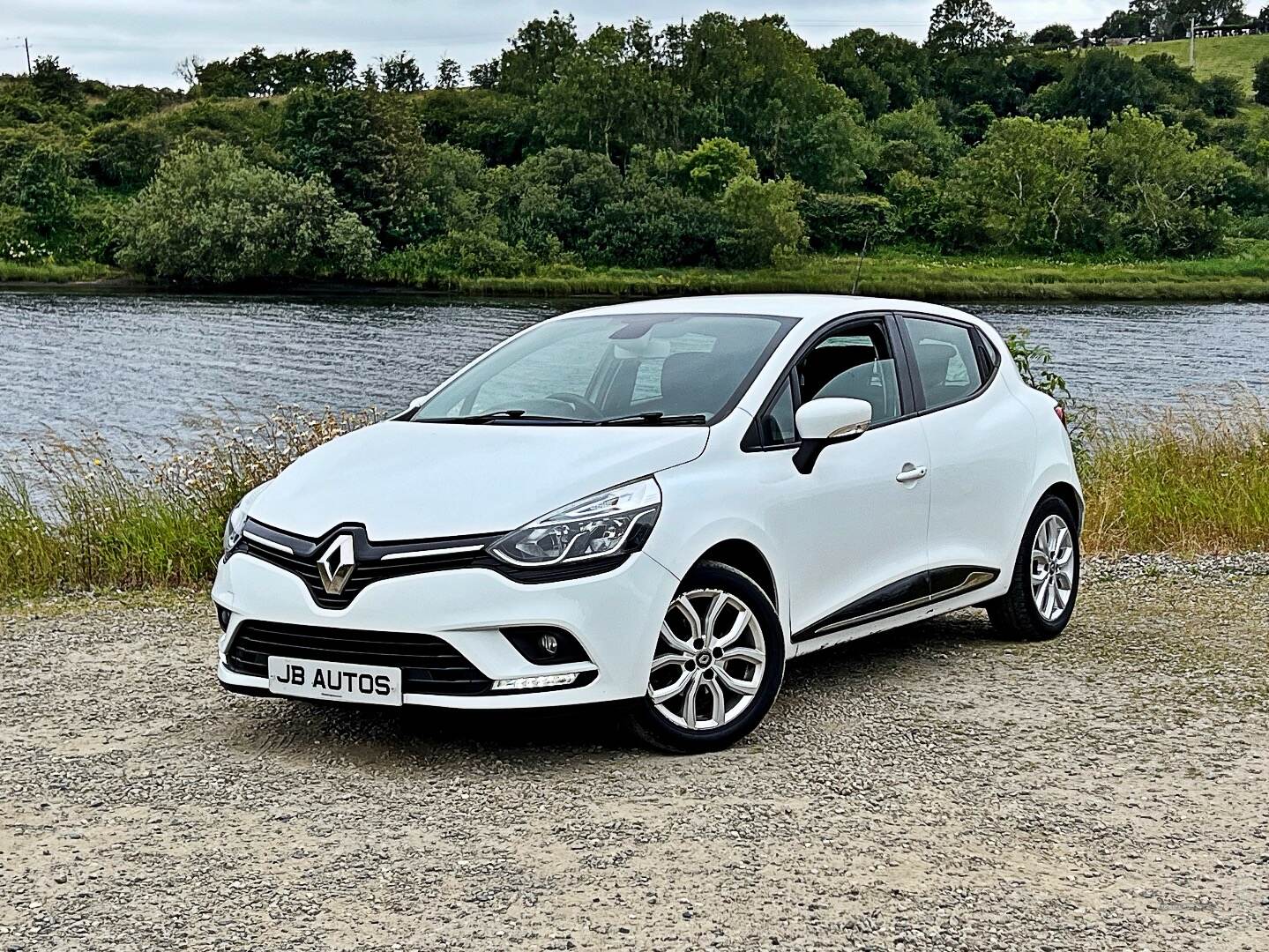 Renault Clio HATCHBACK in Derry / Londonderry