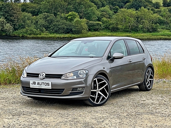 Volkswagen Golf in Derry / Londonderry