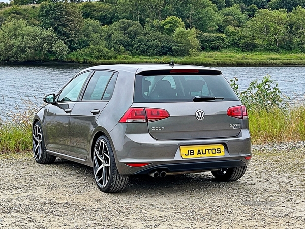 Volkswagen Golf in Derry / Londonderry