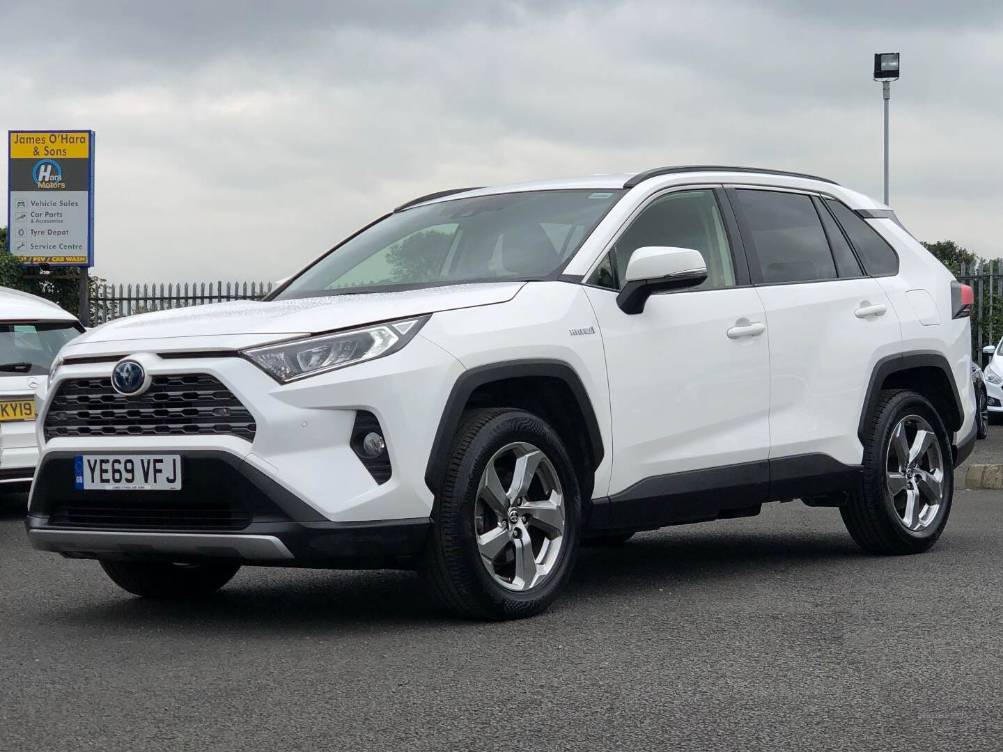 Toyota RAV4 ESTATE in Derry / Londonderry