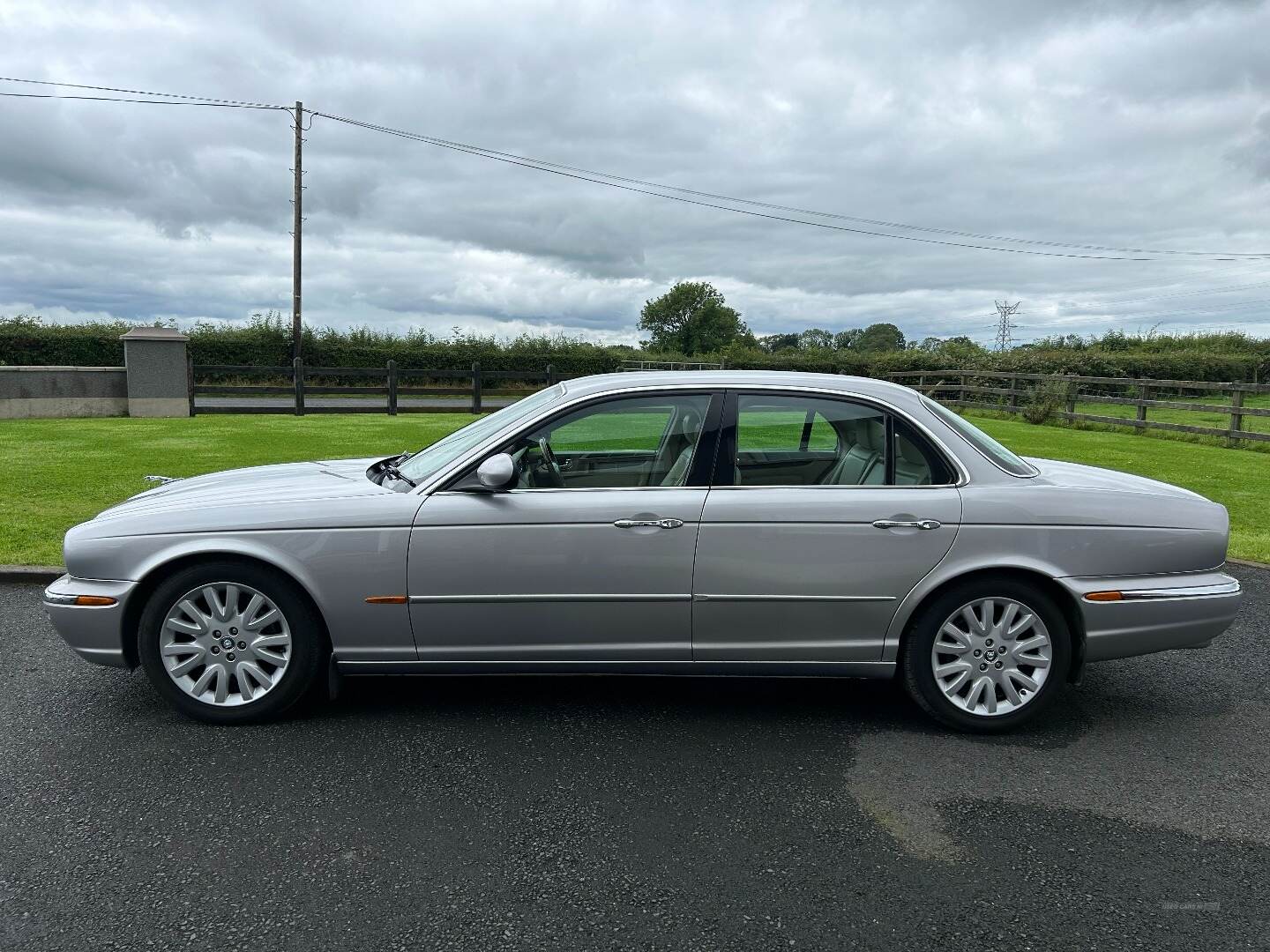 Jaguar XJ Series SALOON in Armagh