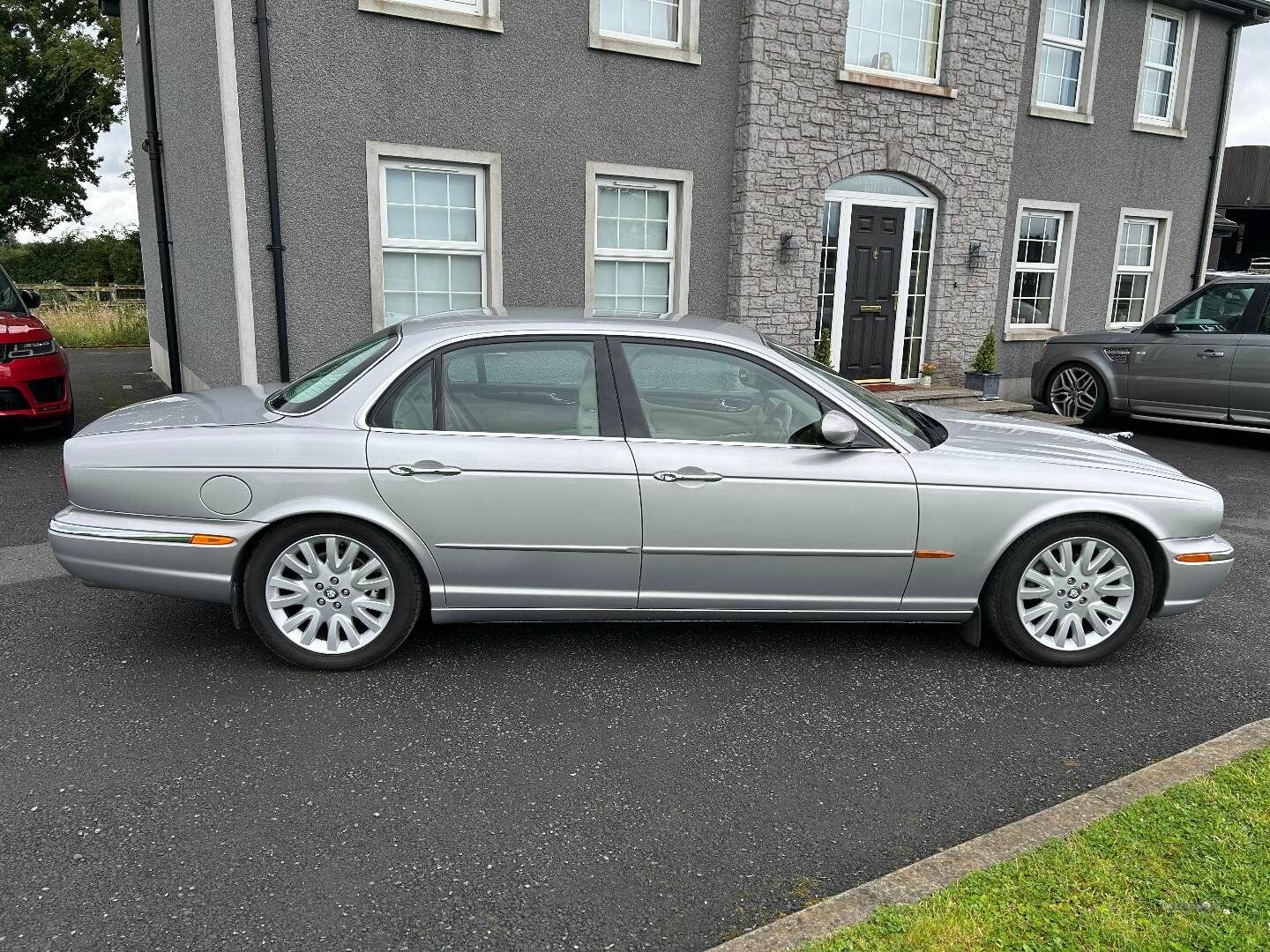 Jaguar XJ Series SALOON in Armagh