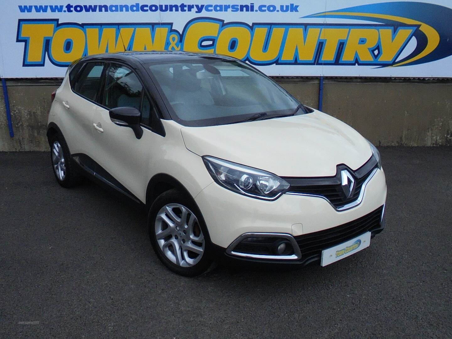 Renault Captur DIESEL HATCHBACK in Antrim