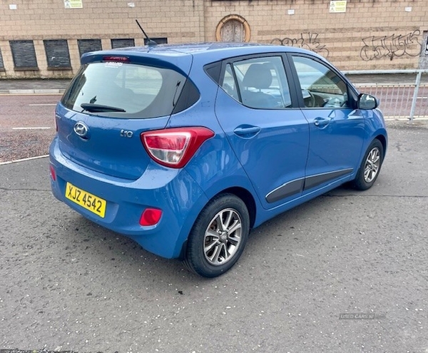 Hyundai i10 HATCHBACK in Down