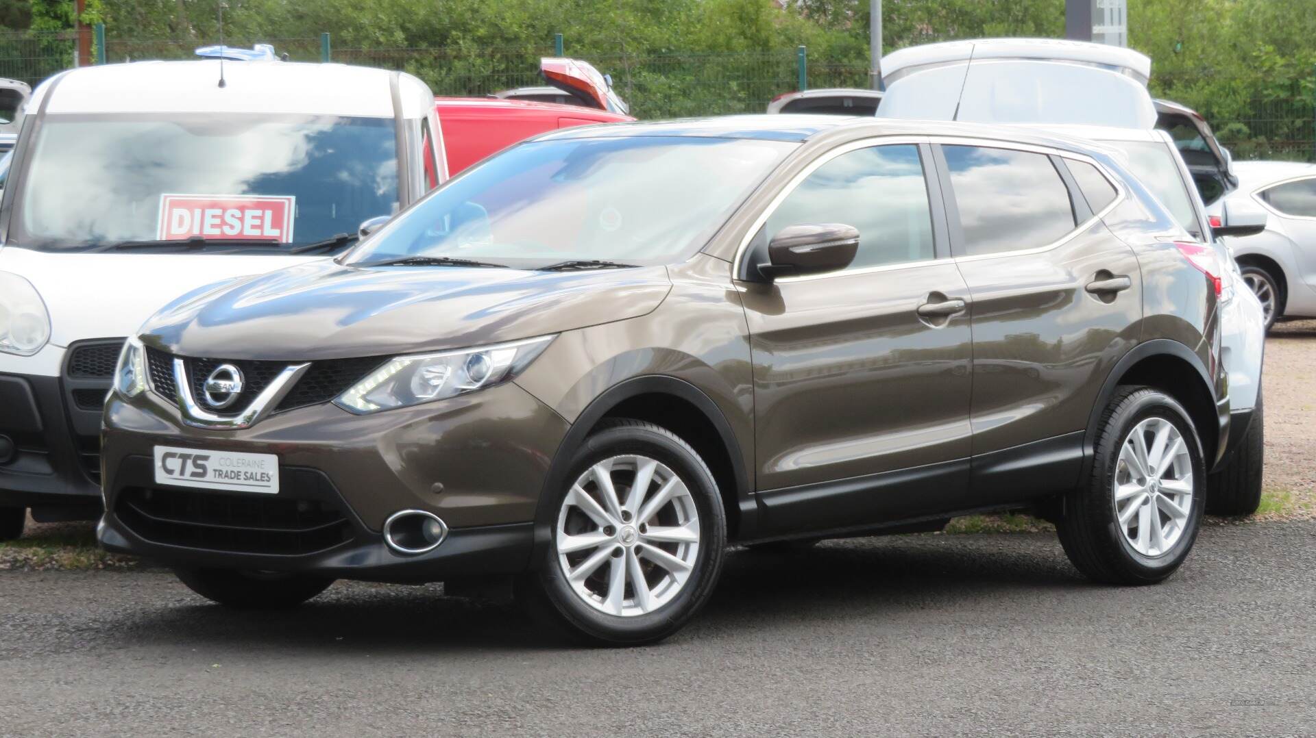 Nissan Qashqai DIESEL HATCHBACK in Derry / Londonderry