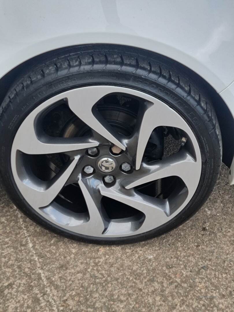 Vauxhall Insignia DIESEL HATCHBACK in Tyrone