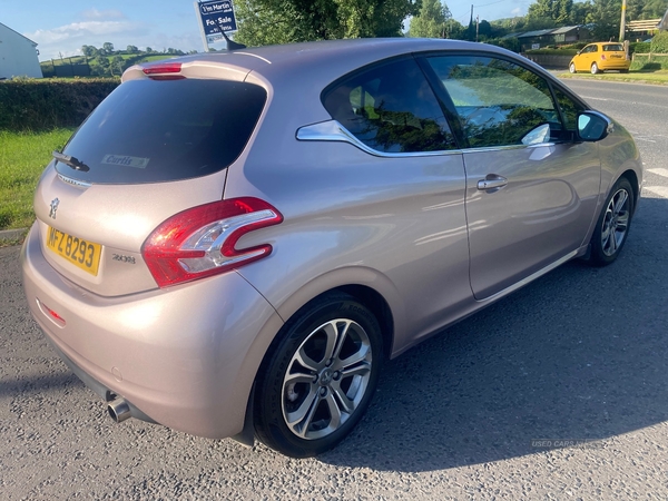 Peugeot 208 HATCHBACK in Down