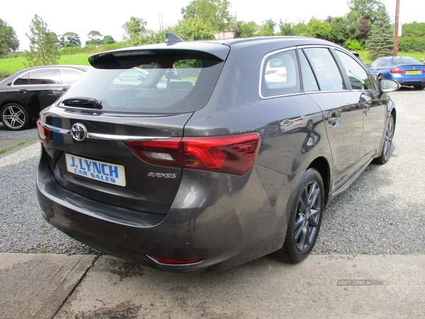 Toyota Avensis DIESEL TOURING SPORT in Down