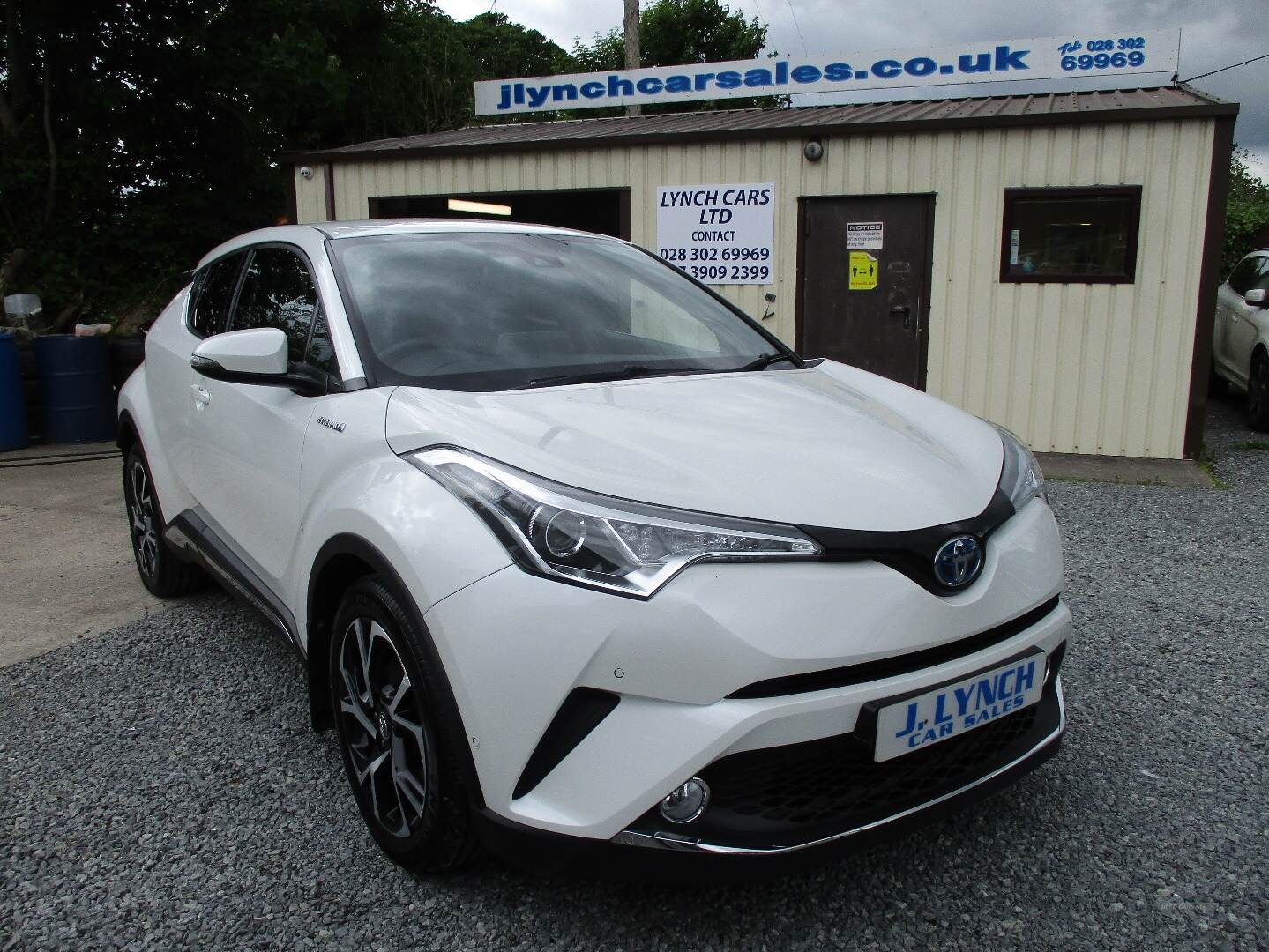 Toyota C-HR HATCHBACK in Down