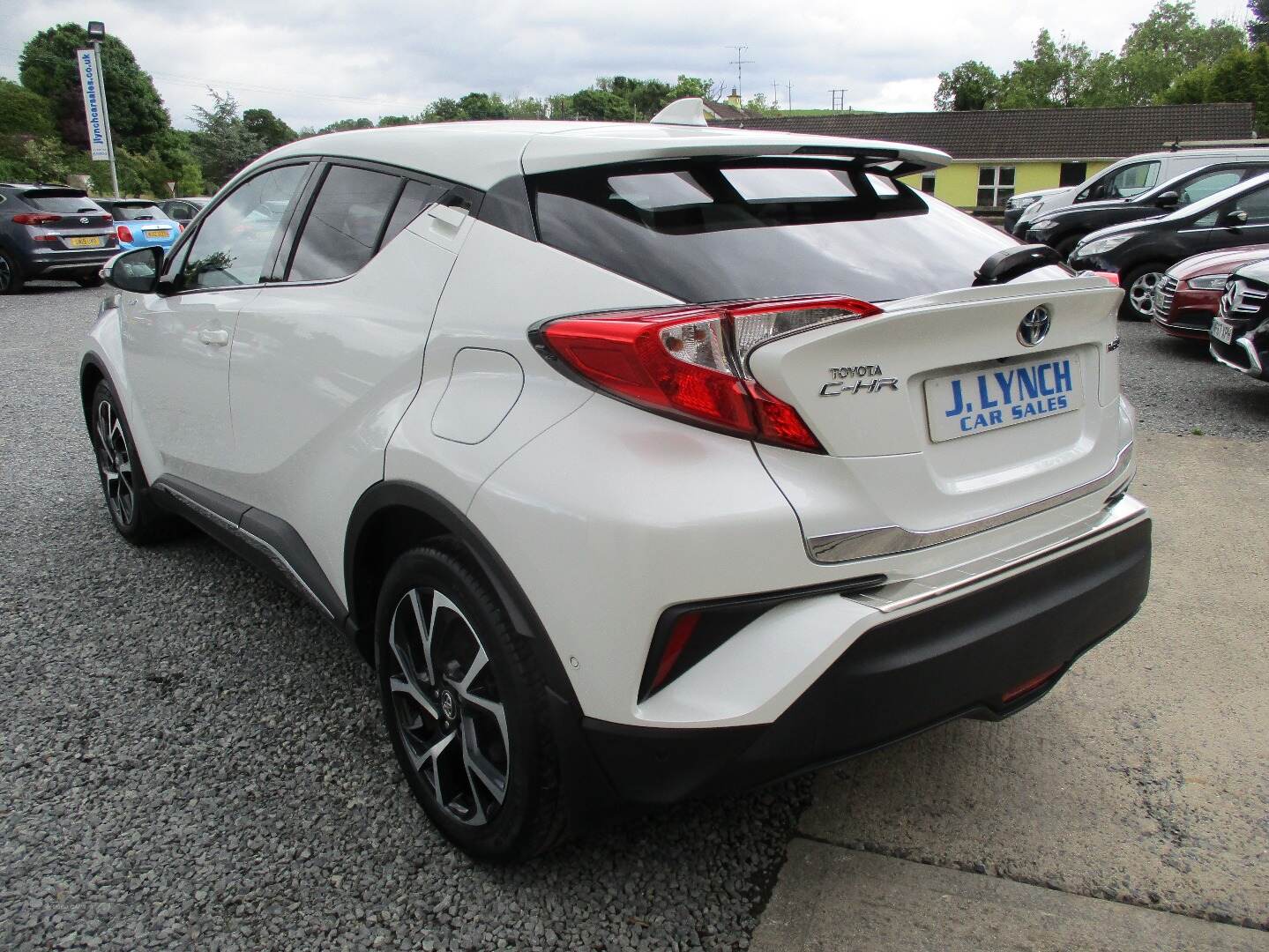 Toyota C-HR HATCHBACK in Down