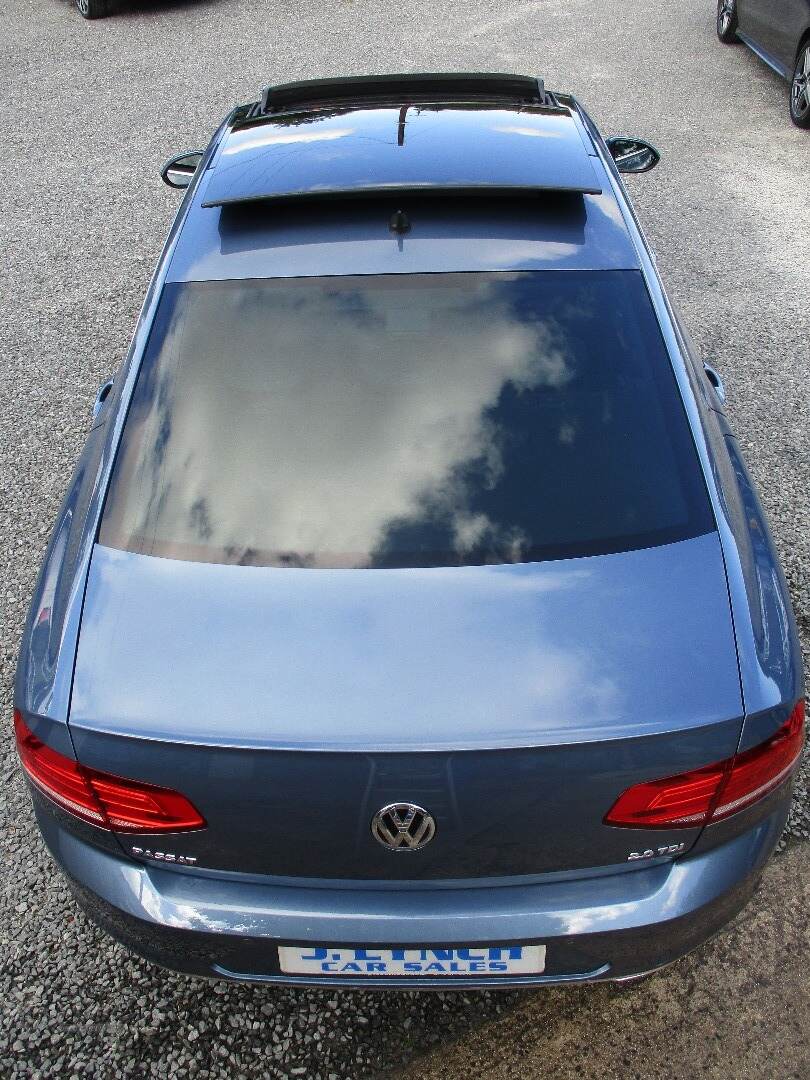 Volkswagen Passat DIESEL SALOON in Down