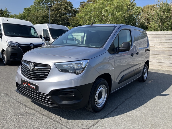 Vauxhall Combo CARGO L1 DIESEL in Down