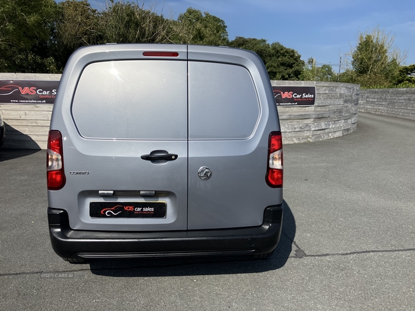 Vauxhall Combo CARGO L1 DIESEL in Down