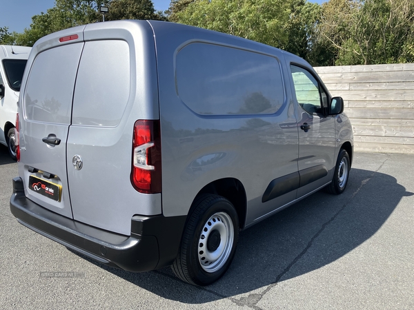 Vauxhall Combo CARGO L1 DIESEL in Down