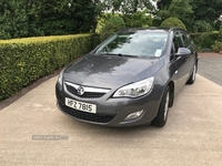 Vauxhall Astra 1.4i 16V Exclusiv 5dr in Tyrone