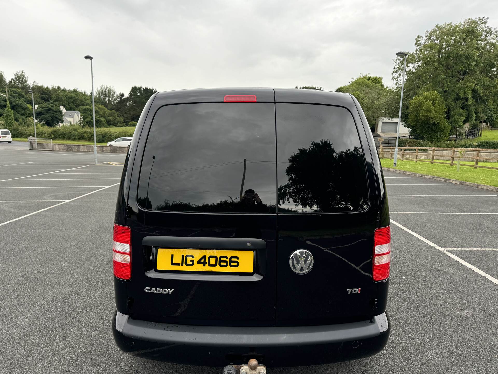 Volkswagen Caddy C20 DIESEL in Down