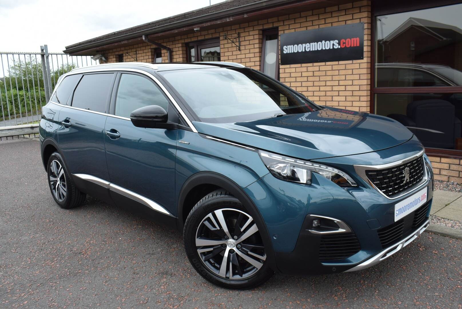 Peugeot 5008 DIESEL ESTATE in Antrim