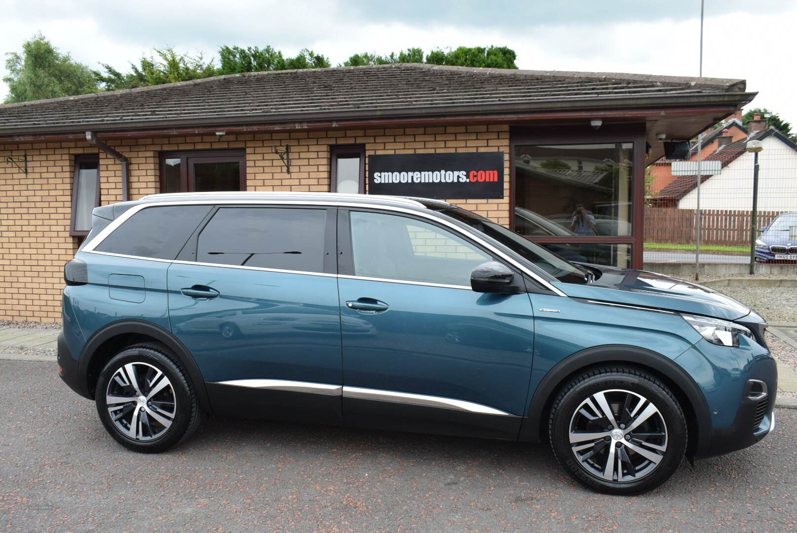 Peugeot 5008 DIESEL ESTATE in Antrim