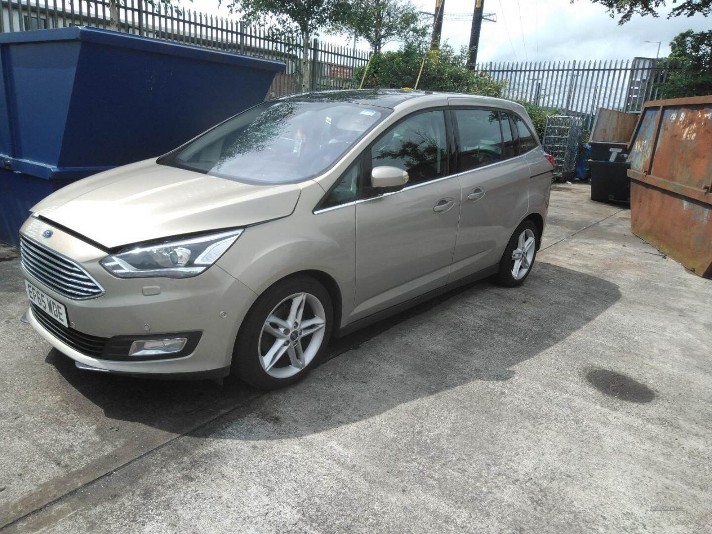 Dec 2015 Ford Grand C-MAX 2.0 TDCi Titanium X 5dr