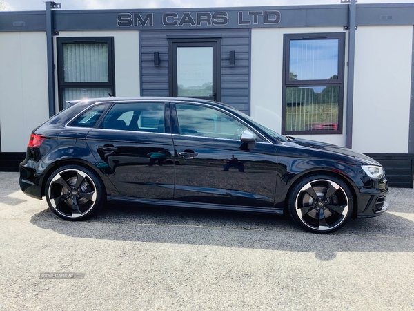 Audi A3 SPORTBACK in Down