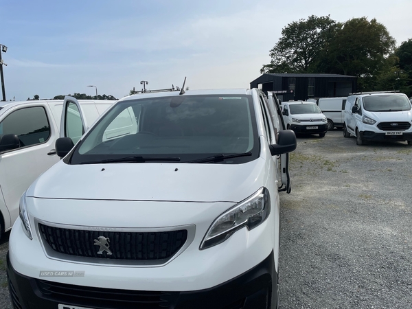 Peugeot Expert STANDARD DIESEL in Down