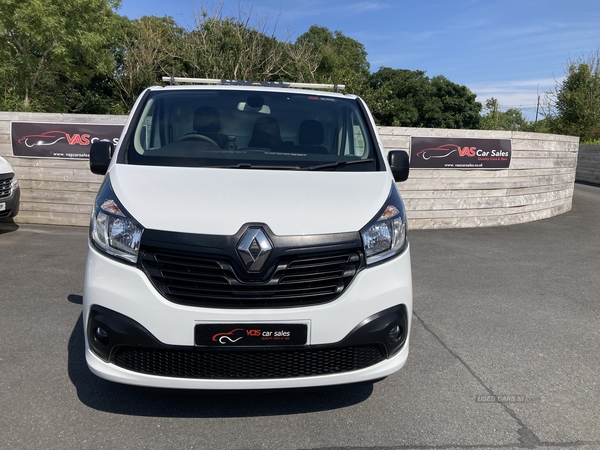 Renault Trafic SWB DIESEL in Down