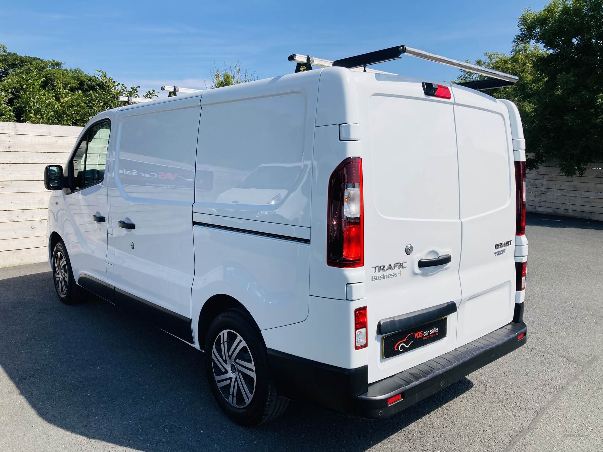 Renault Trafic SWB DIESEL in Down