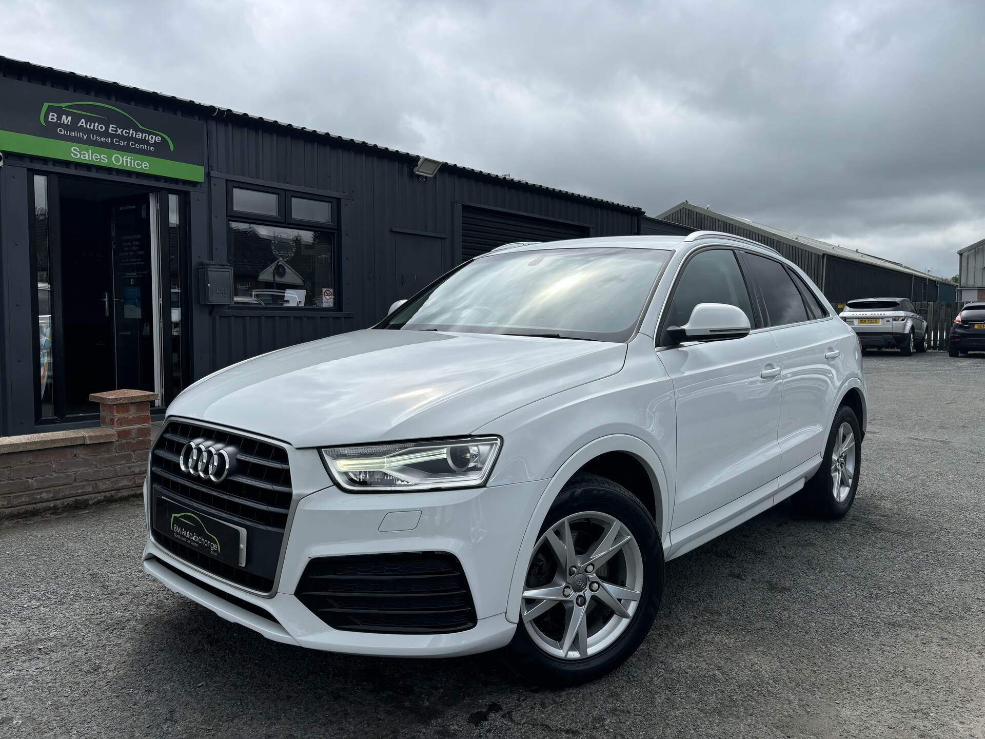 Audi Q3 ESTATE in Down