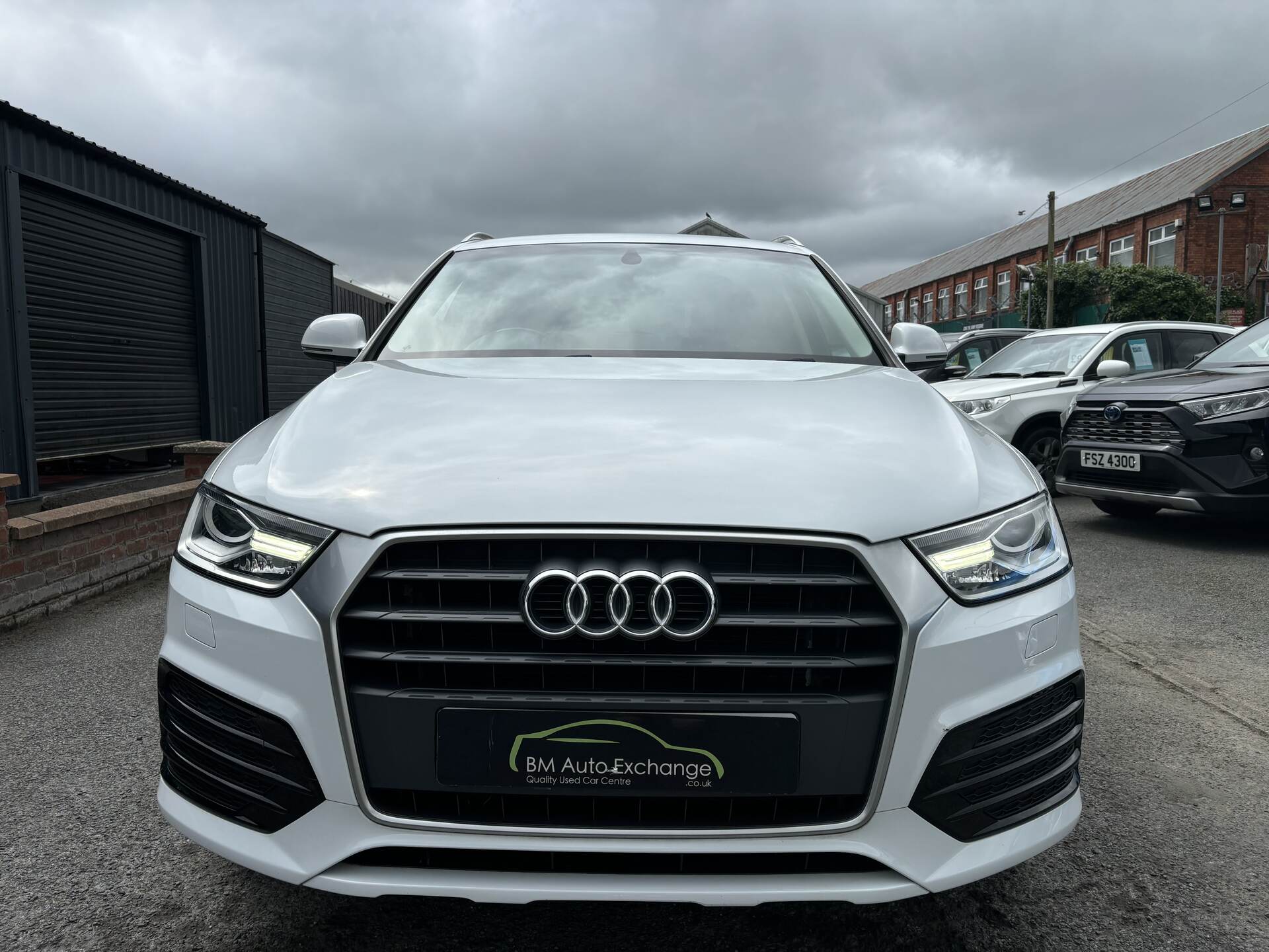 Audi Q3 ESTATE in Down