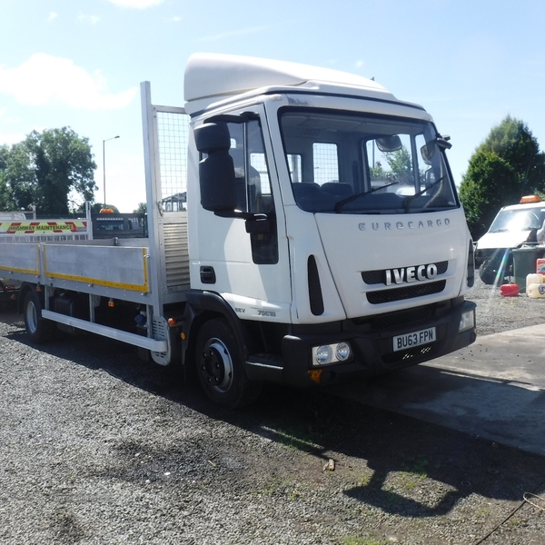 Iveco 75E-180 WITH 20FT ALUMINIUM DROPSIDE BODY . in Down