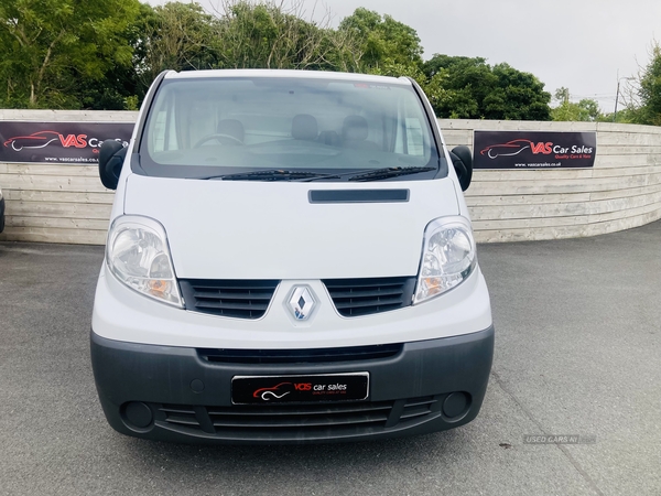 Renault Trafic SWB DIESEL in Down