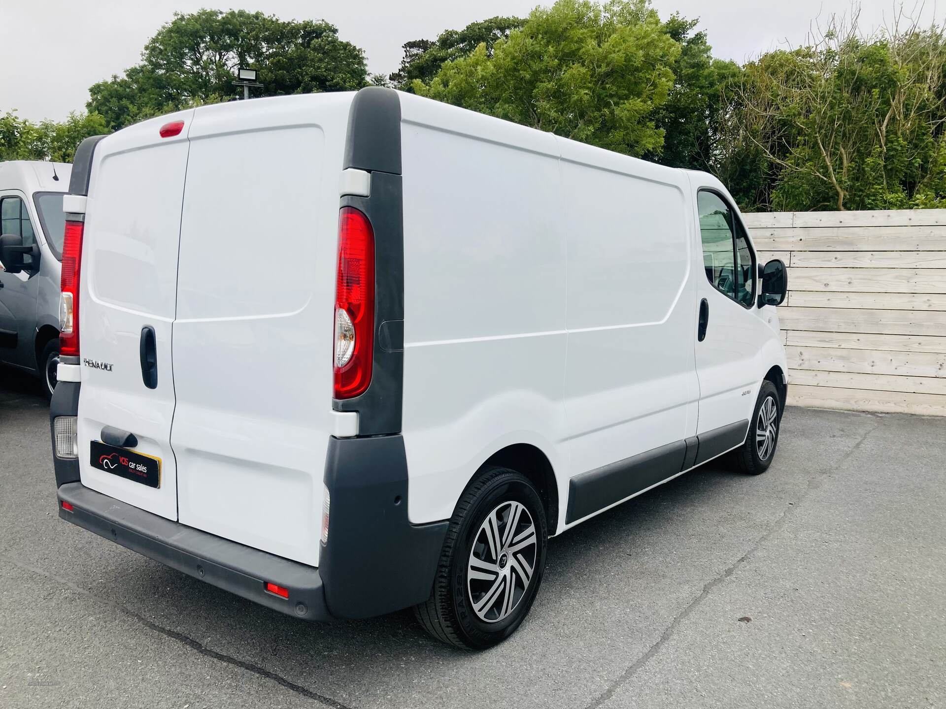 Renault Trafic SWB DIESEL in Down