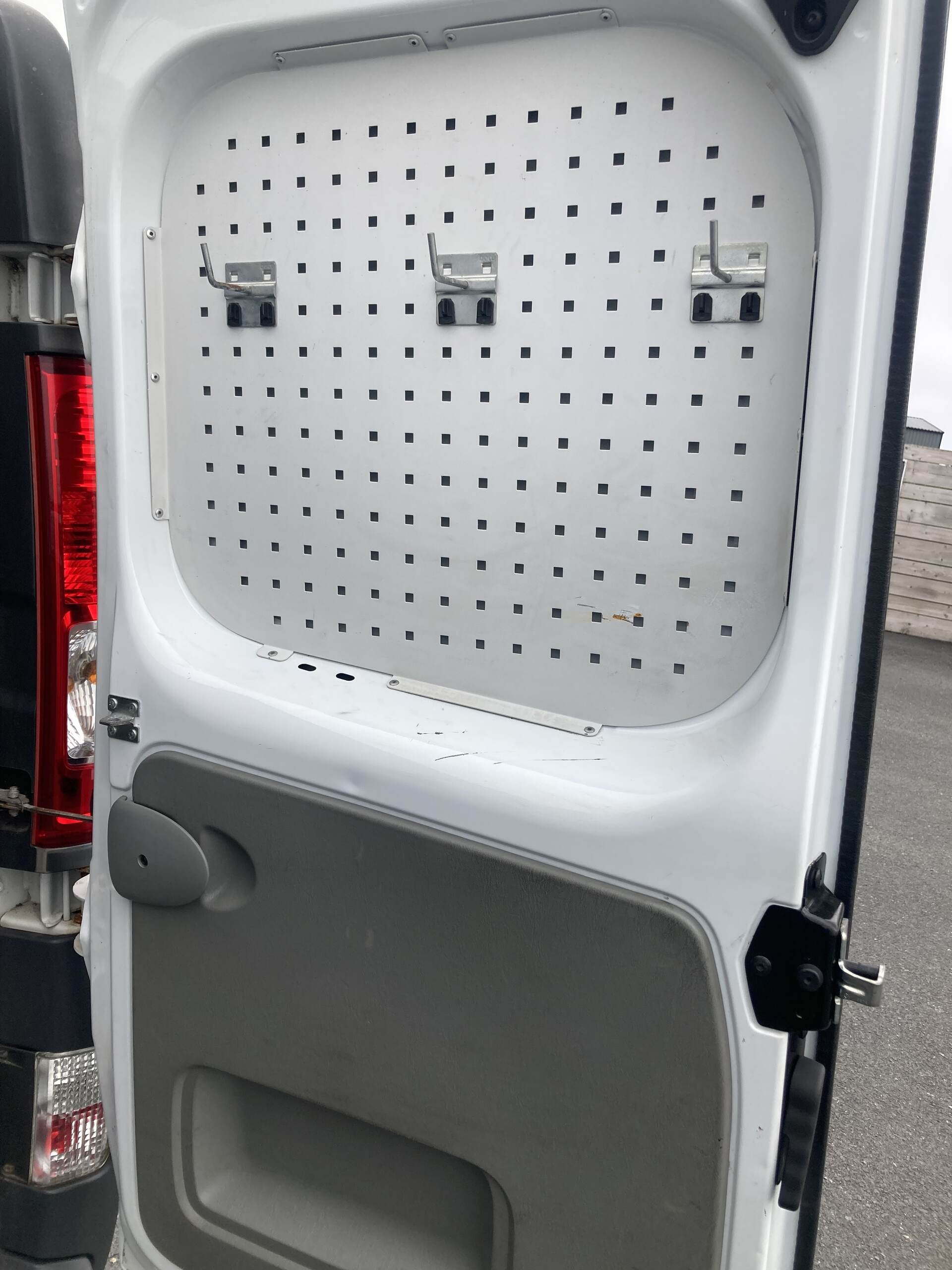 Renault Trafic SWB DIESEL in Down